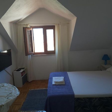 Vila Dora Supetarアパートメント 部屋 写真